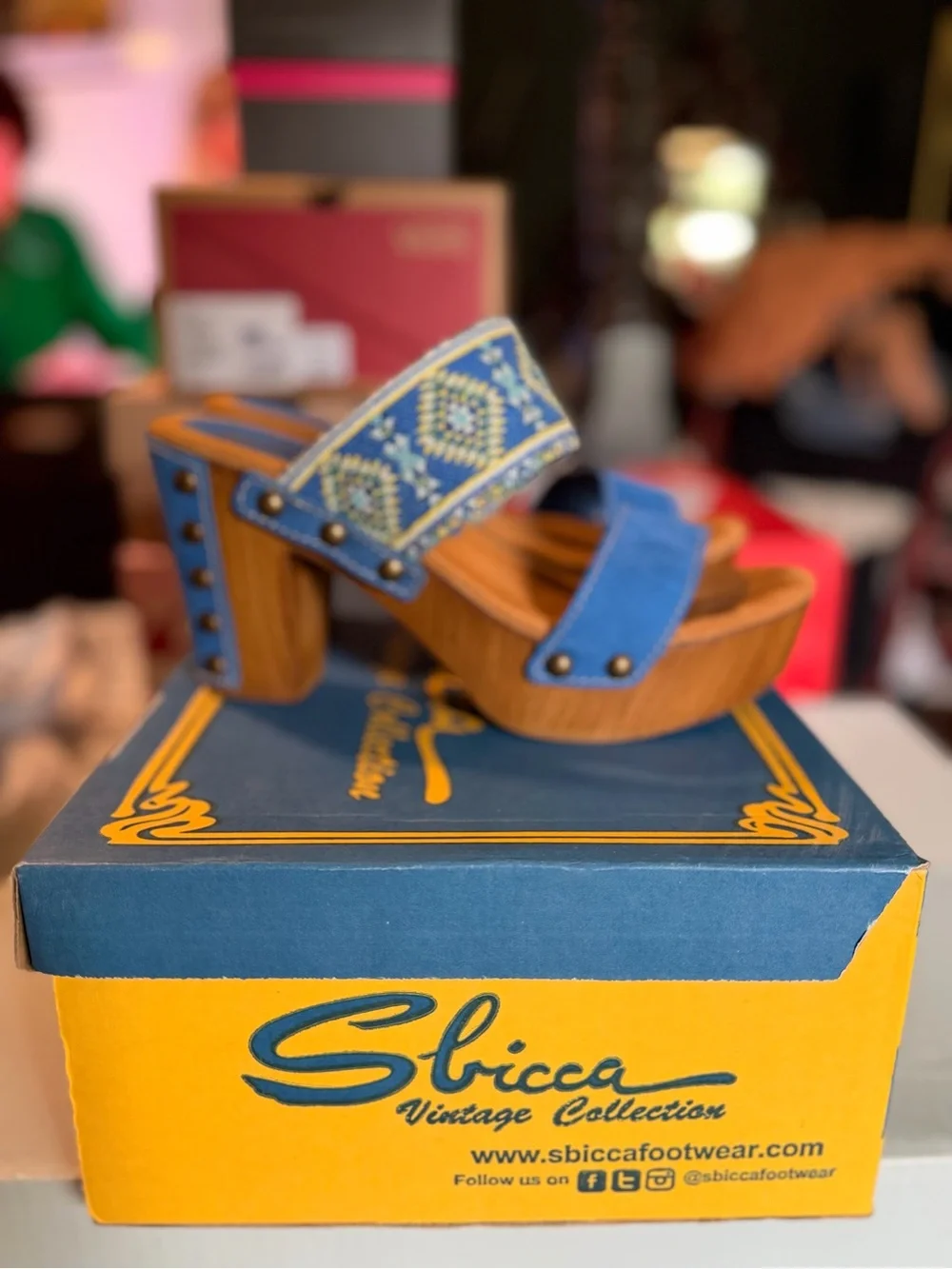 Sbicca KASHMIR Blue/multi Embroidered Platform Sandals